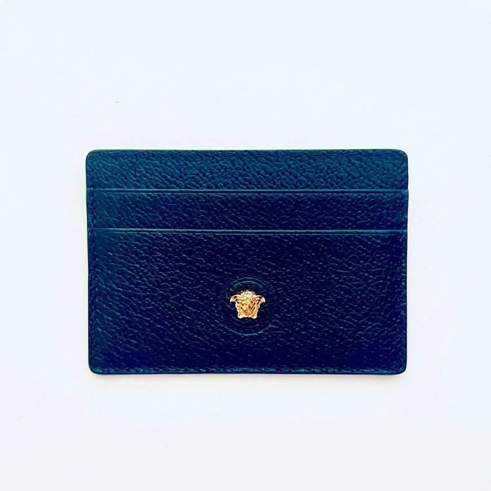 🔥 VERSACE Black Card Holder with Gold Medusa Emblem.